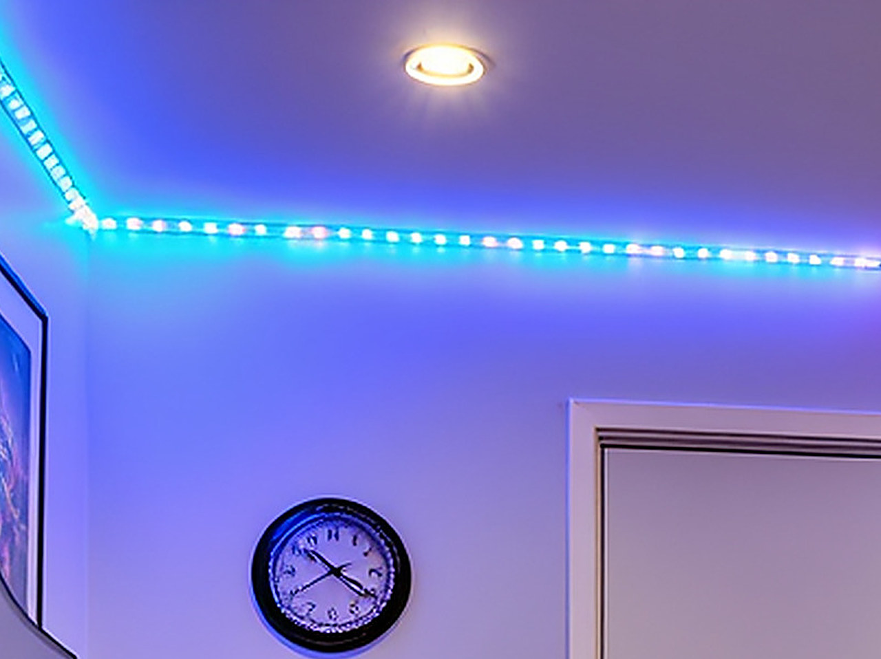 LIONVISON LED Desk Lamps for Office: Clamp & Stand Double Side Desk Light in the sound love gaming room scene